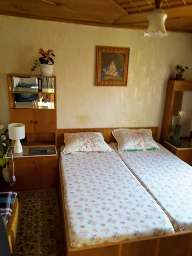 Diana Guesthouse Veliko Tarnovo Luaran gambar
